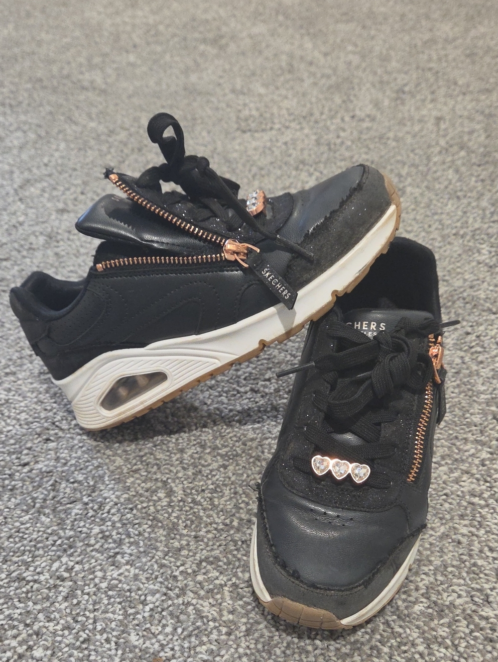 Skechers Black Kids Side Zip Up Sneakers with Rose Gold Zipper & Heart Charms
